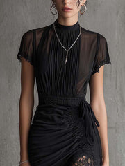 Zwarte Chiffon Plissé Taille Mini Jurk met Kantafwerking