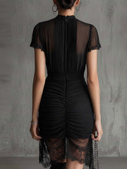 Zwarte Chiffon Plissé Taille Mini Jurk met Kantafwerking